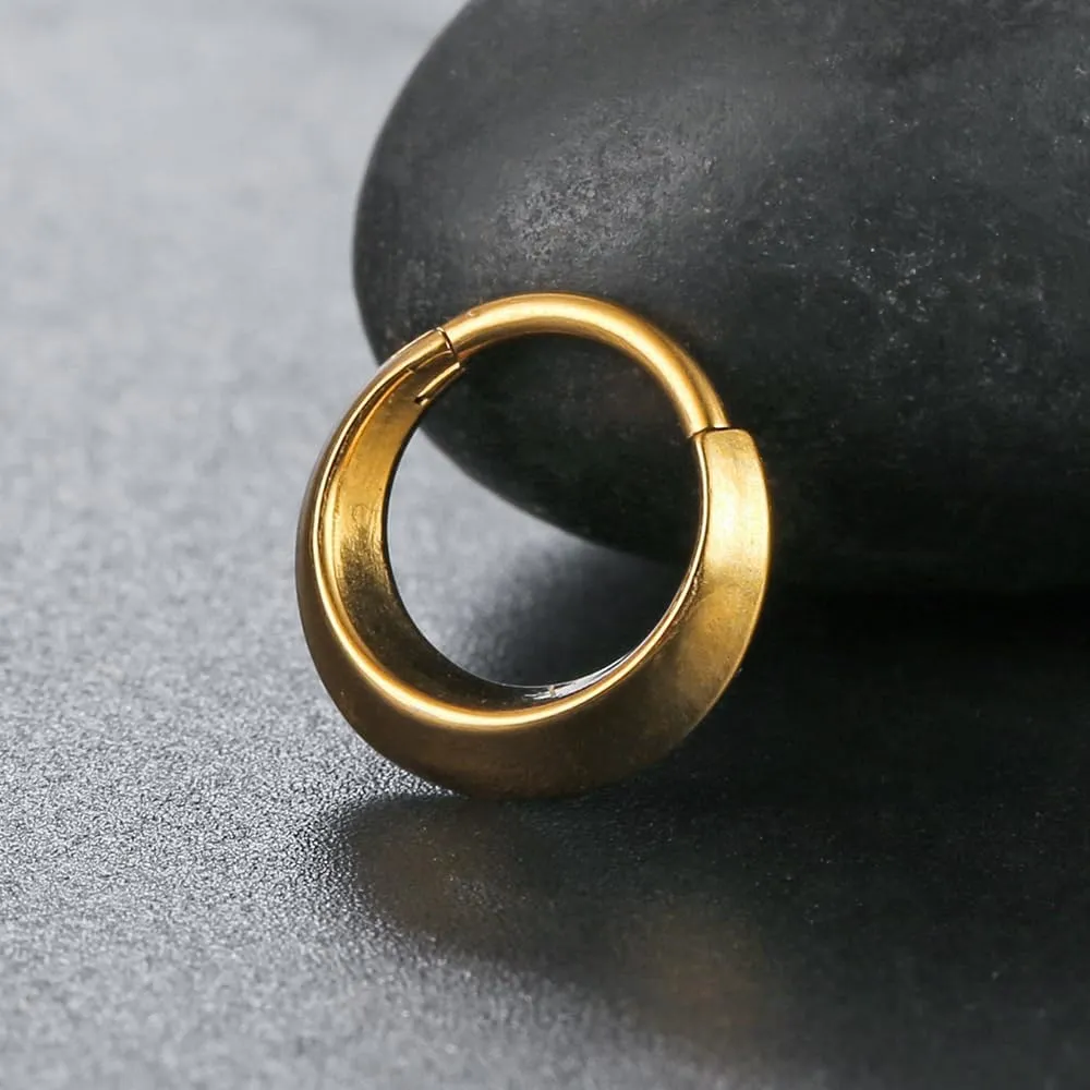 Nose Rings Hoops 16G: 316L Stainless Steel Septum Rings Hoops Gold, Hinged Segment Nose Lips Helix Cartilage Clicker Hoop Earrings Piercing Rings for Women Men 8mm